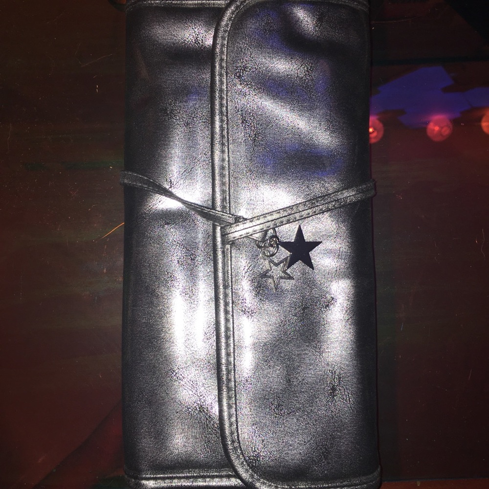 Travel brush holder